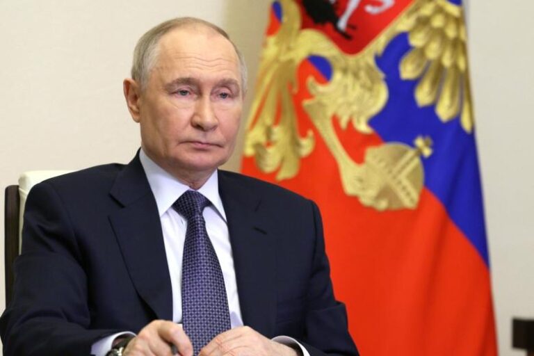 «Надо жениться»: Путин напомнил свой наказ военнослужащим