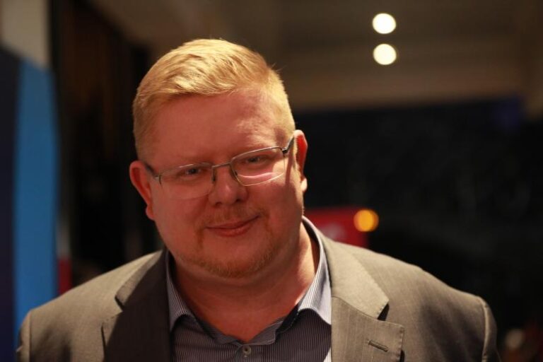 Политолог объяснил слова Путина о «золотом миллиарде» на ПМЭФ