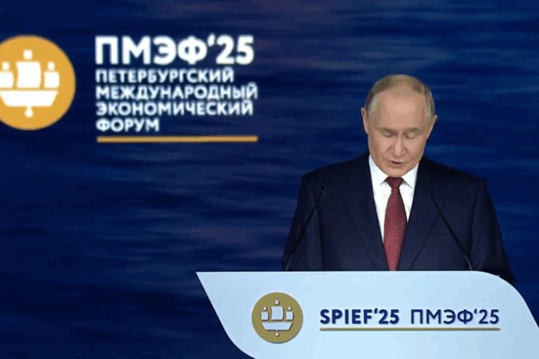 Путин предложил способ извлечь выгоду из накопленных в РФ вредных отходов
