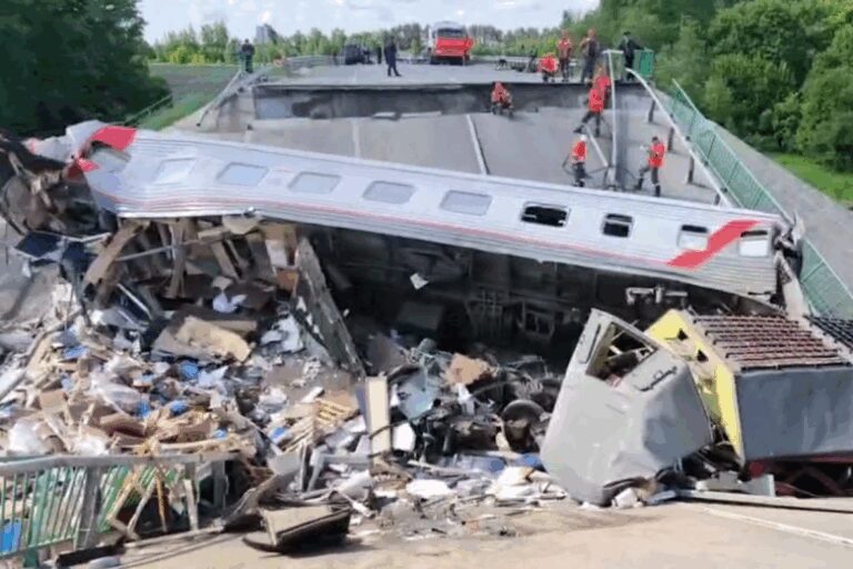 «Трагические события»: депутат о крушении мостов под Брянском и Курском