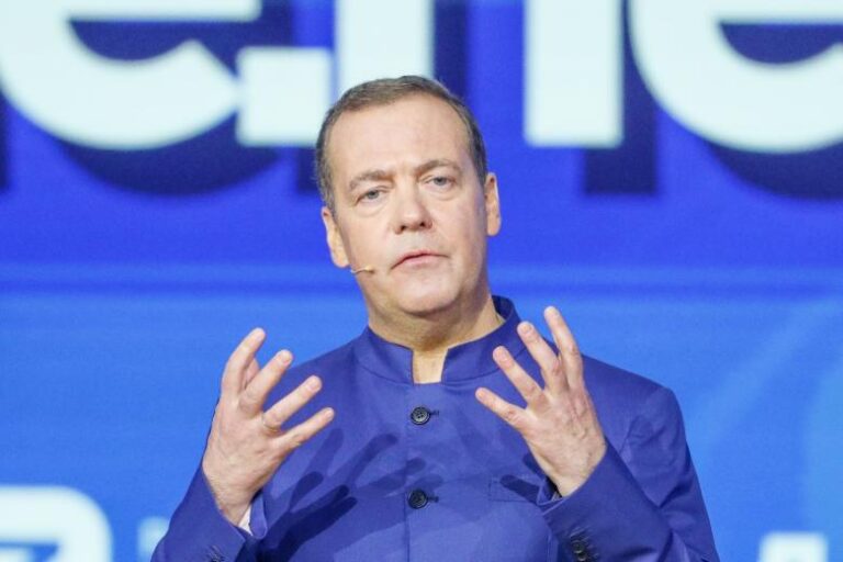 В Европе нашелся политик, которого Медведев не стал оскорблять