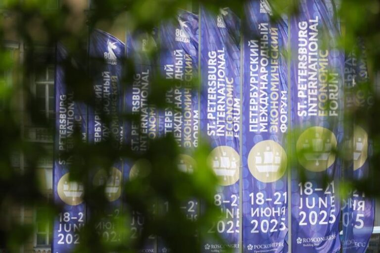 В Кремле назвали число деловых мероприятий, запланированных на ПМЭФ