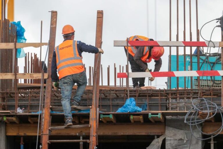 Минтруд поставил точку в вопросе о завозе миллиона мигрантов из Индии