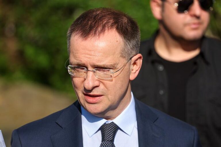 Миронов раскрыл истинную причину критики Запада в адрес Мединского