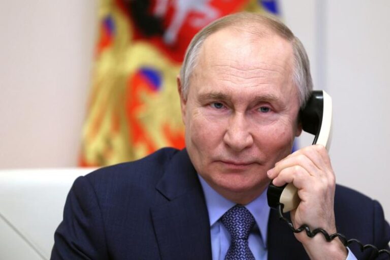 В Кремле раскрыли цель телефонного разговора Путина и Макрона