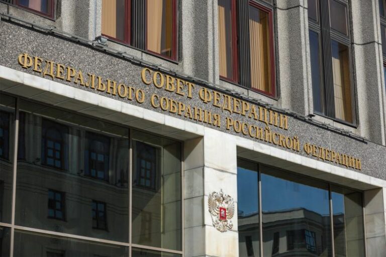 В Совфеде рассказали, кто больше всего устал от Украины