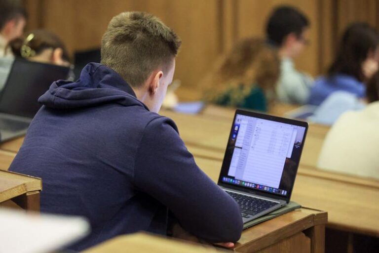 В Госдуме назвали самые востребованные направления в вузах