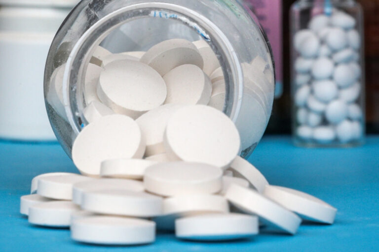 Мясников назвал аспирин самым опасным лекарством. Вся правда о препарате