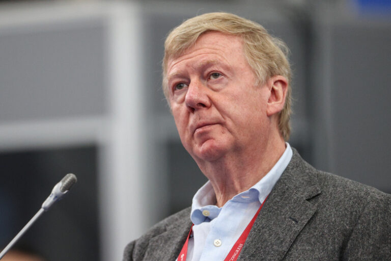 Полумиллионную пенсию Чубайса предложили направить на нужды пожилых россиян