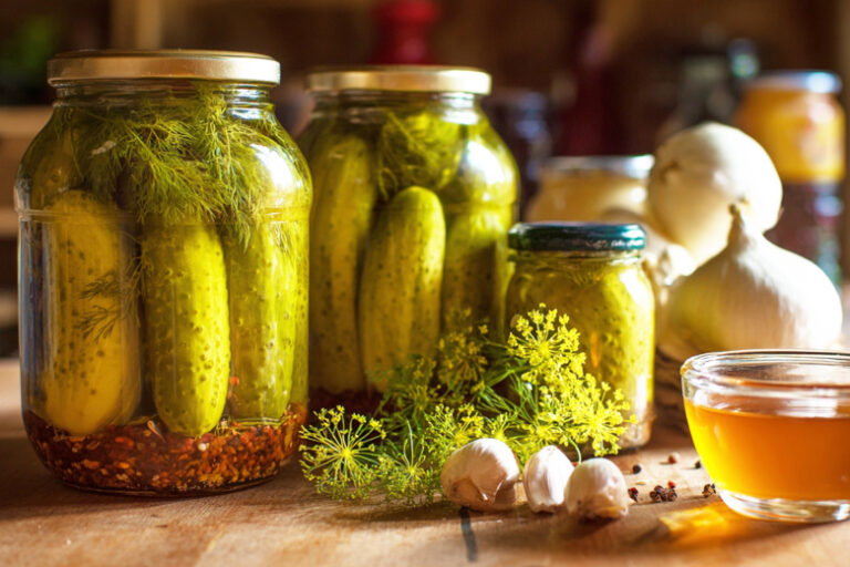 Прямо как в Китае: соленые огурцы на зиму с копченым чаем