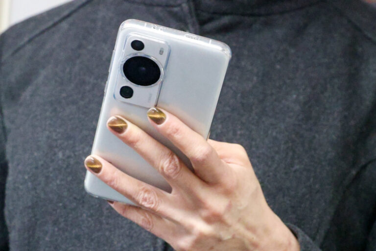 Россиянам объяснили, что делать при звонках коллекторов по долгам ЖКХ