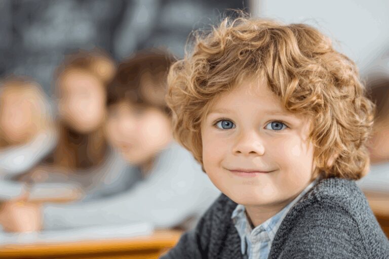 Тайные механизмы успеха: что стоит за отличниками из богатых семей