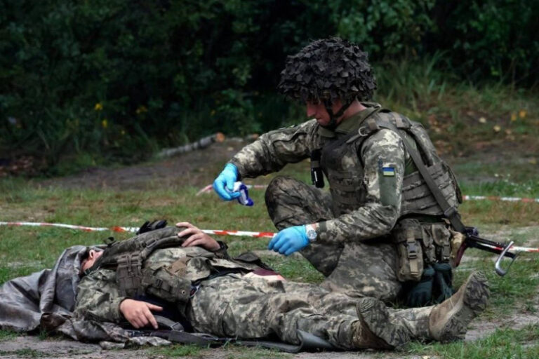 Жена чиновника из России объяснила, лечат ли солдат ВСУ в ее отеле в Европе