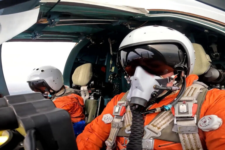 «Будут молить бога»: в Совфеде раскрыли ответ на уничтожение самолетов в ЕС