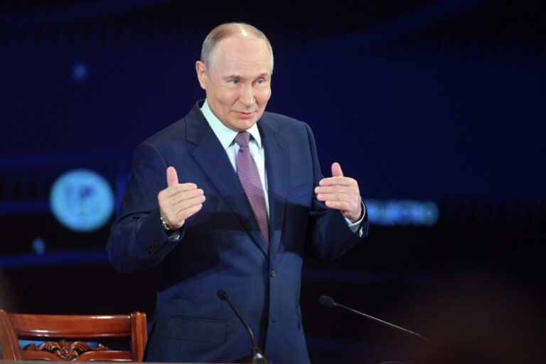 «Дорого обойдется»: Путин пошутил об унитазах и Европе