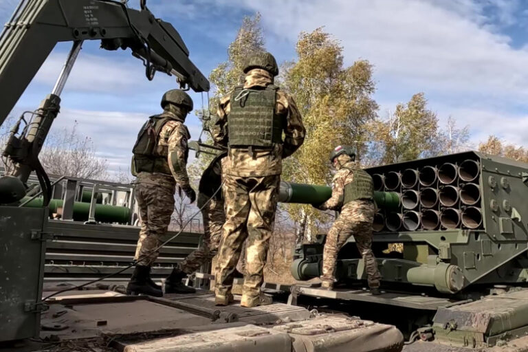 Герасимов отметил успехи на ключевом направлении в зоне СВО