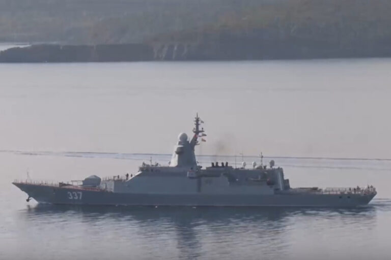 «Гремящий» и «Маршал Шапошников» прибыли во Вьетнам