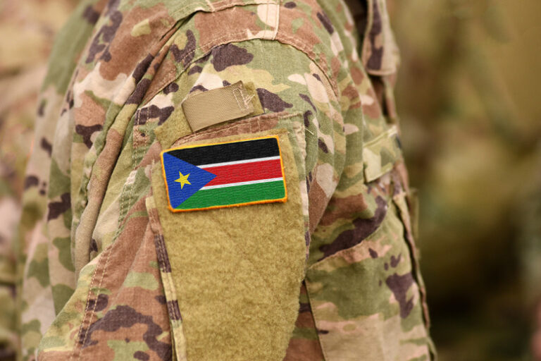 Конфликт офицеров из-за девушки кончился схваткой их подразделений