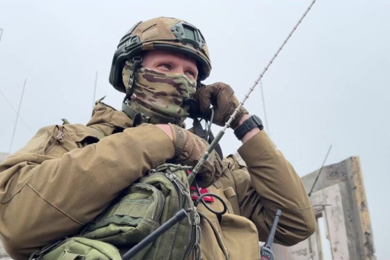 Песков напомнил о позиции России по остановке войск на фронте