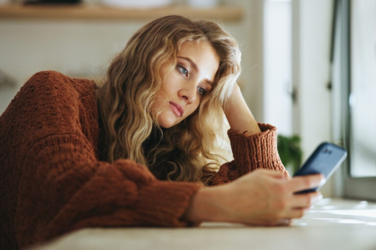 Почему не работает мобильный интернет сегодня, 4 октября: где сбои в России