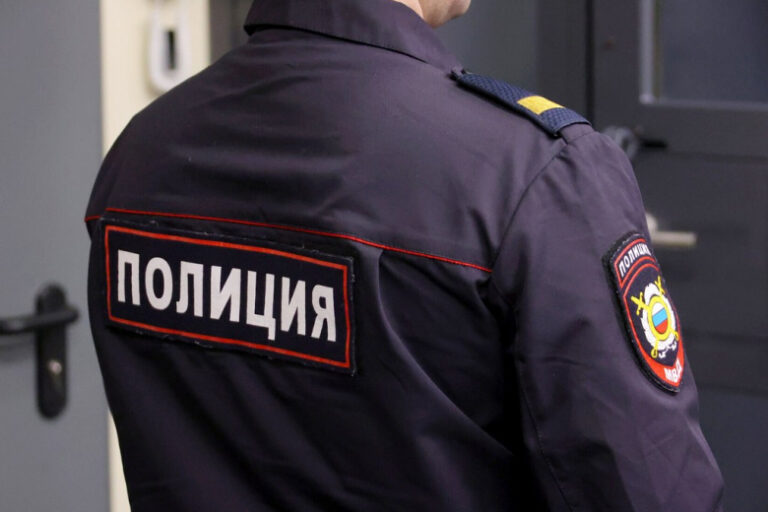 Правоохранители раскрыли схему незаконной легализации 3 тыс. мигрантов