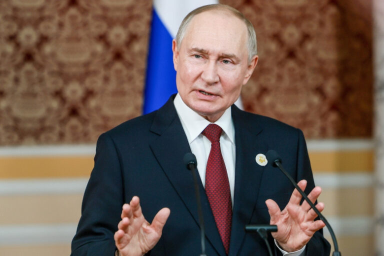 Путин утвердил мораторий на обнуление выплат по демпферу