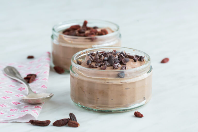 Шоколадное наслаждение: простой рецепт домашнего плавленого сыра для бутербродов