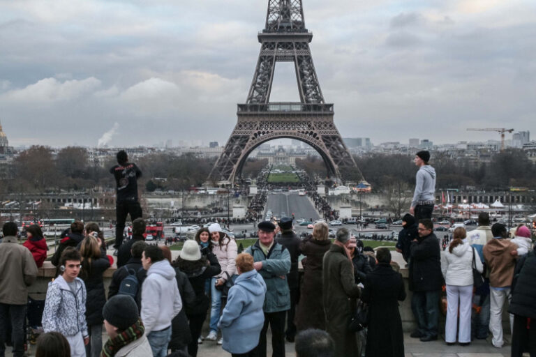 В ГД раскрыли, кто на самом деле принес демократию французским женщинам