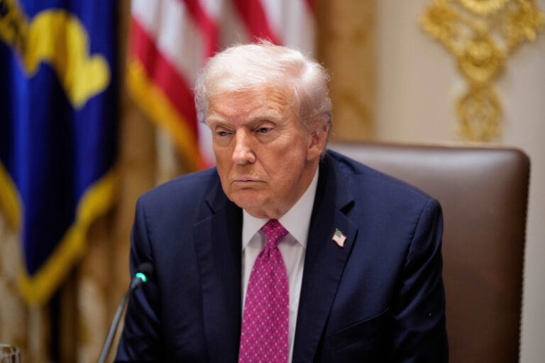 В Кремле отреагировали на решение Трампа по Tomahawk