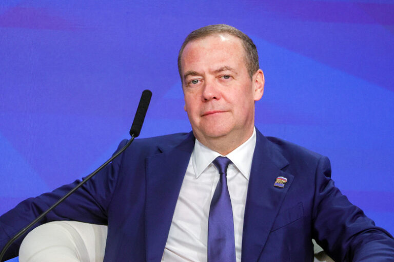 Медведев объяснил, как коалиция Мерца «наложила в штаны» из-за России