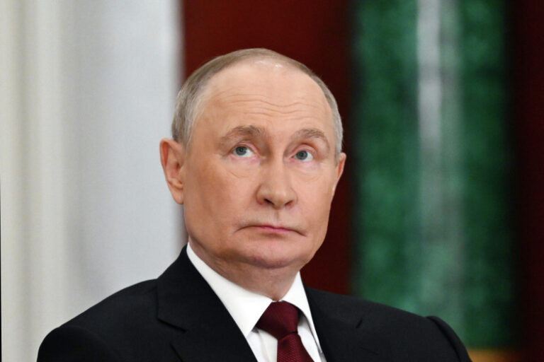 Путин поздравил россиян с особенным днем