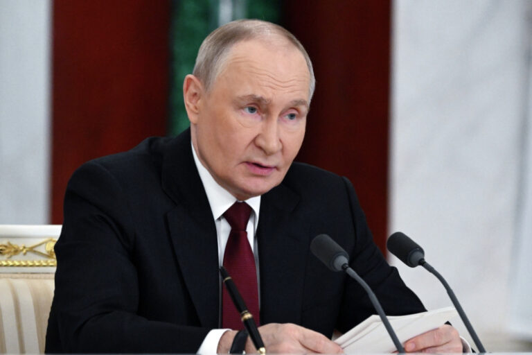 Путин вмешался в ситуацию с дорогами в России