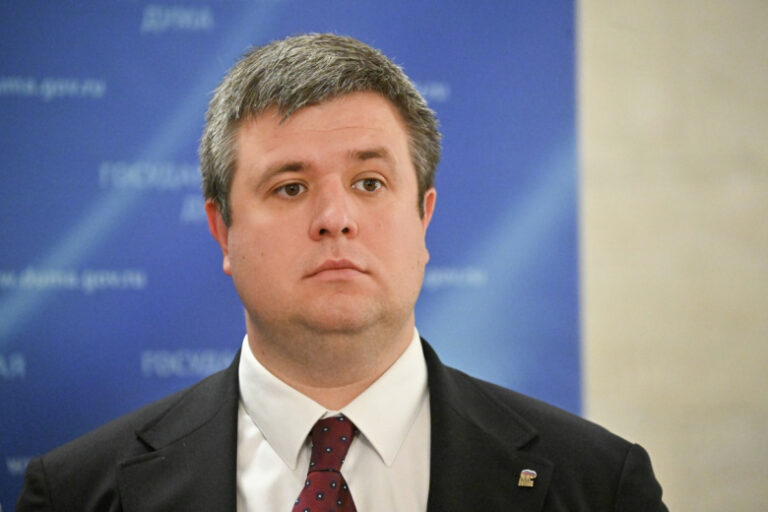 В Госдуме предрекли отношениям Франции и Украины булгаковский сценарий