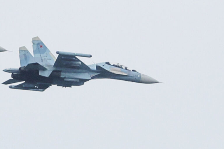 В Минобороны подтвердили крушение истребителя Су-30 в Карелии