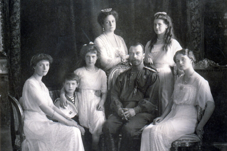 В Совфеде ответили на «отмену» Киевом династии Романовых