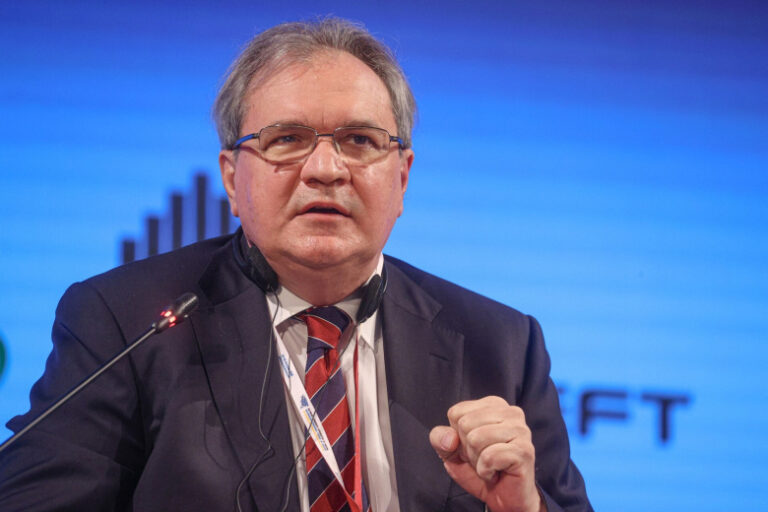 Глава СПЧ рассказал, как остановить «схемы Долиной»