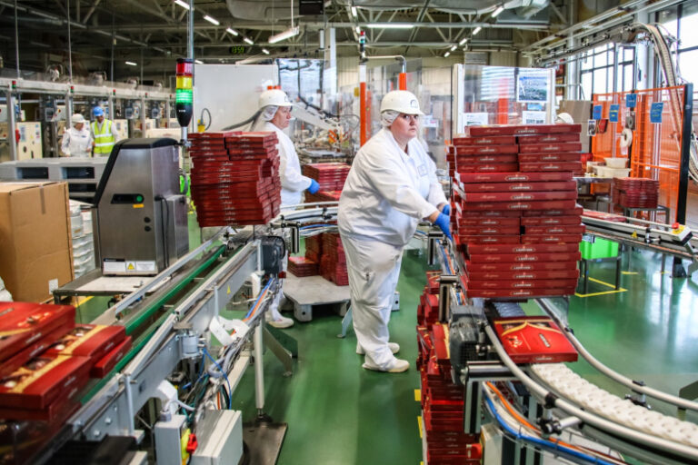 Россиянам рассказали, упаковка каких товаров может уменьшиться в 2026 году