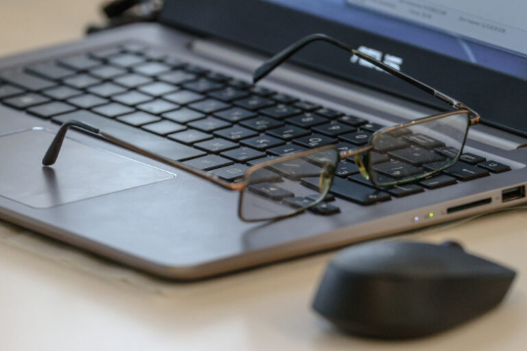 Юрист ответил, оспорит ли блогерша дело за рекламу на YouTube