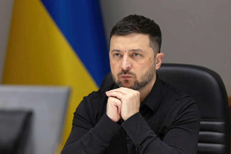«Натужно требует»: Лавров об изменении позиции Зеленского по переговорам